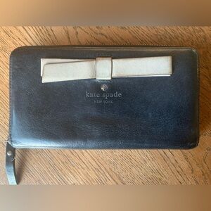 Kate Spade Vintage Black Leather Wallet White Bow Full Zip